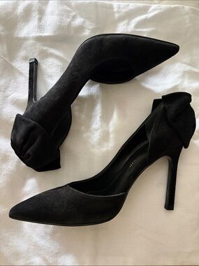 Ivanka Trump Candi black suede pump with bow detail